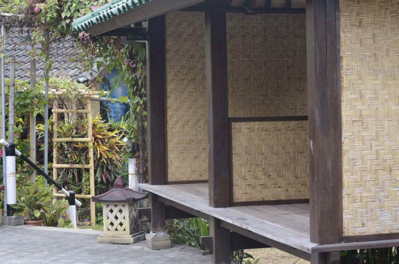 Villa Yukie Senggigi Montongbuwoh Exterior photo
